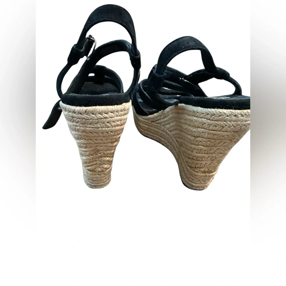 UGG stylish black